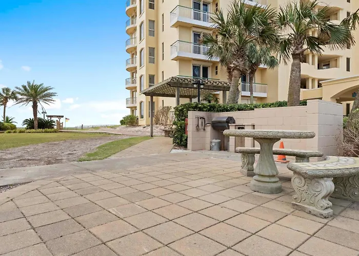 Colony Tower 1c Holiday home